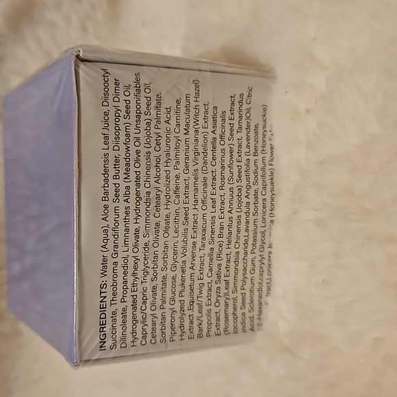 Tighten & Lift Neck Cream Safe & Clean - Picture 3 of 4